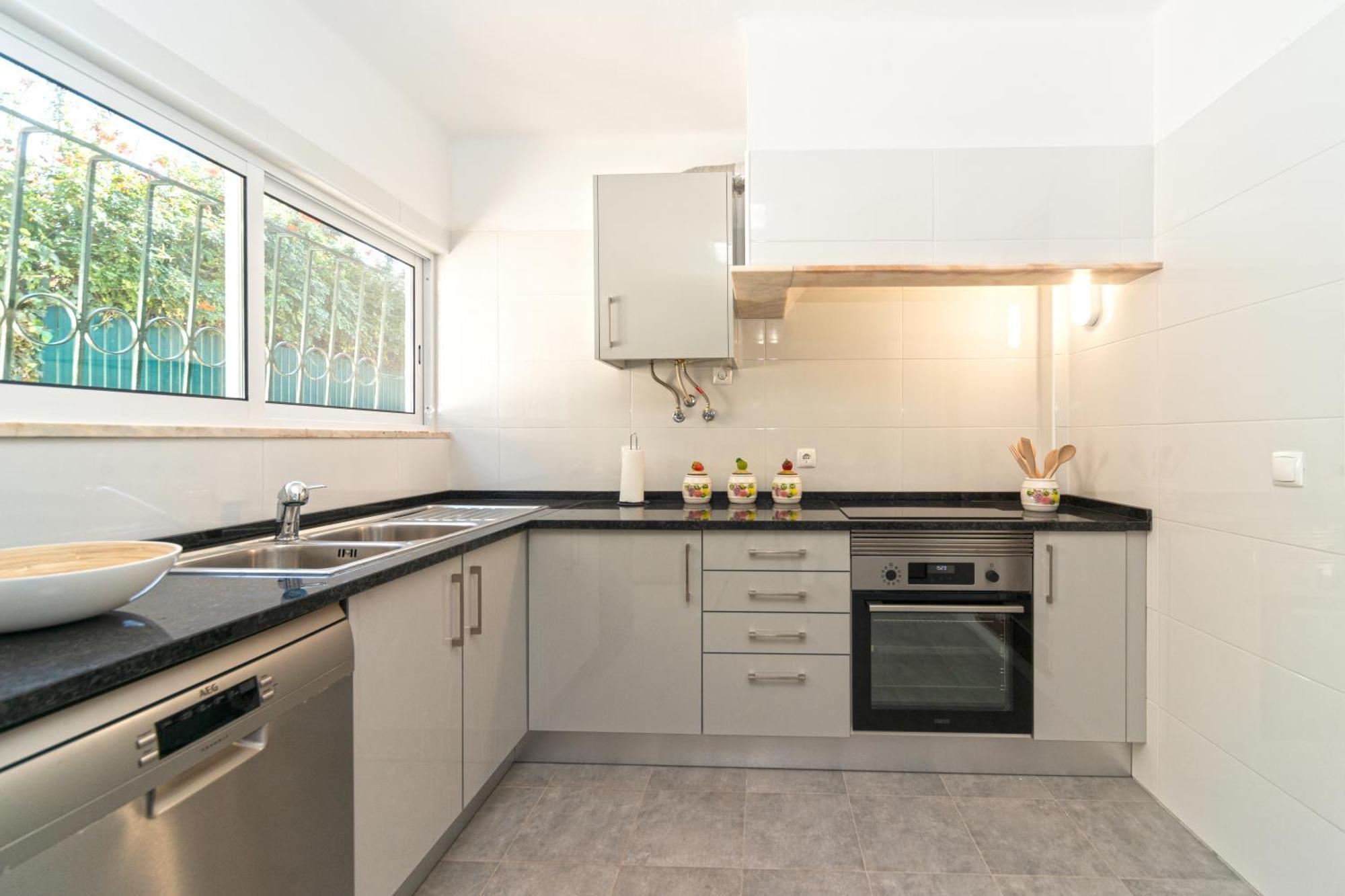 4-Bedroom House In Cascais, Near Guincho Beach Kültér fotó