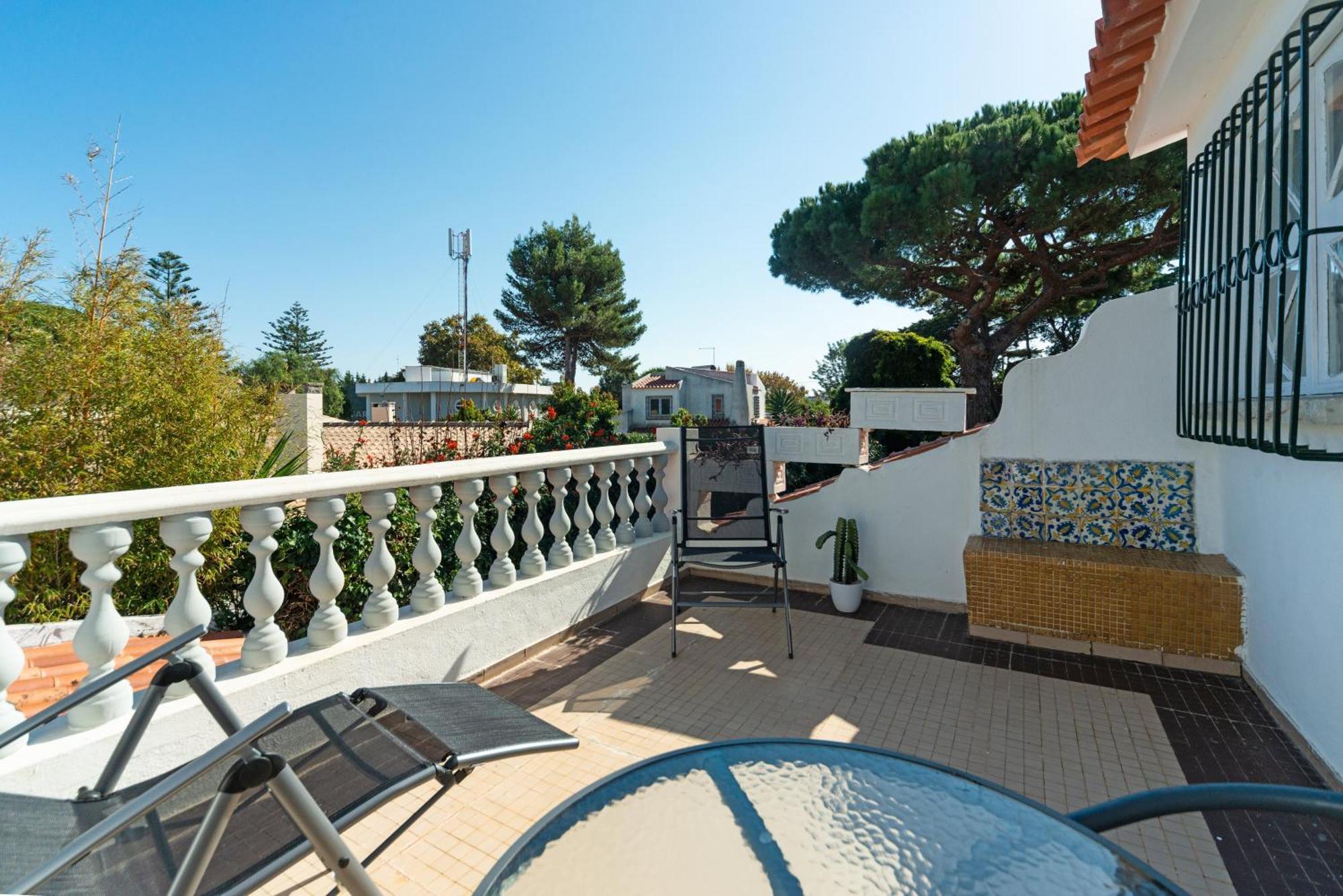 4-Bedroom House In Cascais, Near Guincho Beach Kültér fotó