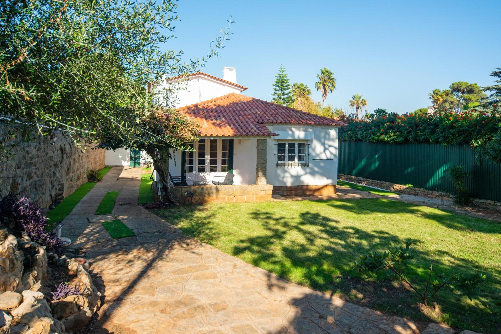 4-Bedroom House In Cascais, Near Guincho Beach Kültér fotó